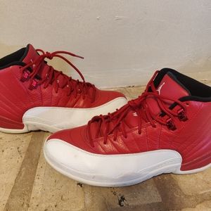 Gym red Jordan 12s